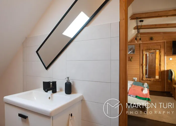 Ezuestkengyel Apartament